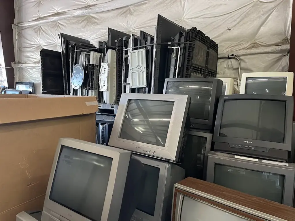 TVs & Monitors